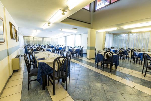 Hotel Le Ginestre ليدو دي كامايوري المظهر الخارجي الصورة