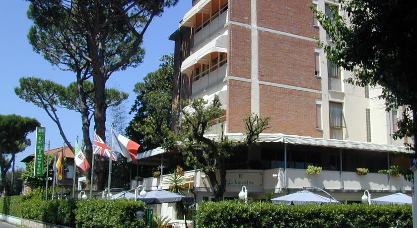 Hotel Le Ginestre ليدو دي كامايوري المظهر الخارجي الصورة